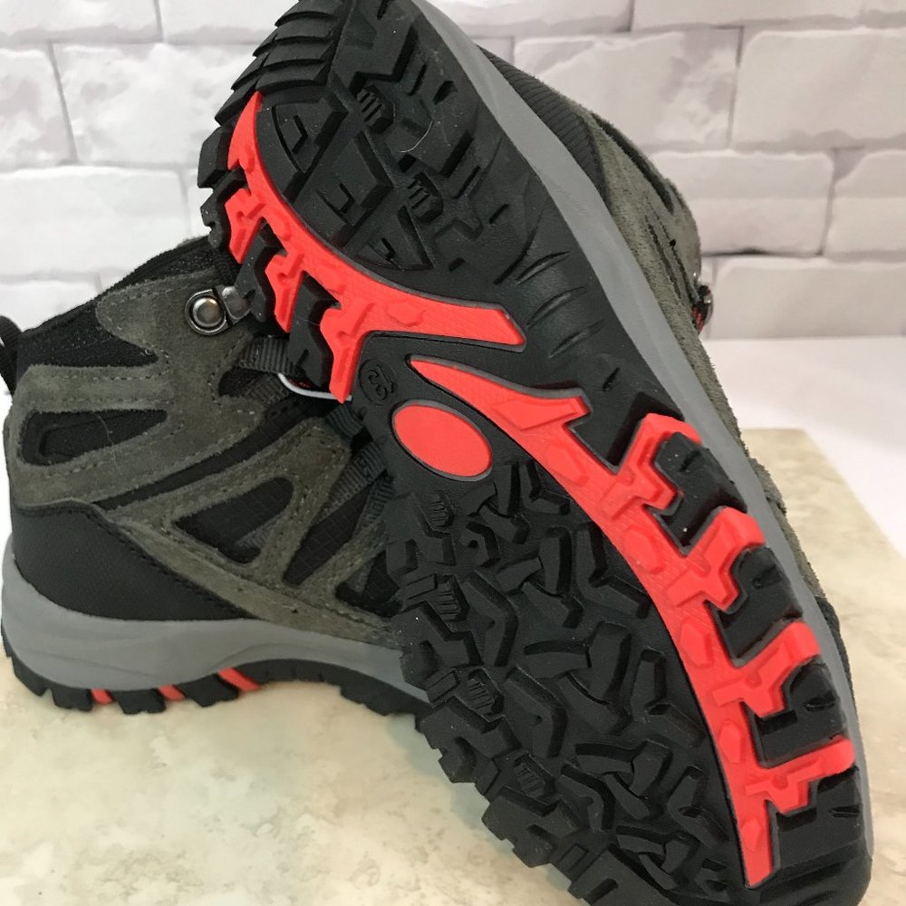 Boy's Cat & Jack Hiking Boots - Picture 3 of 5